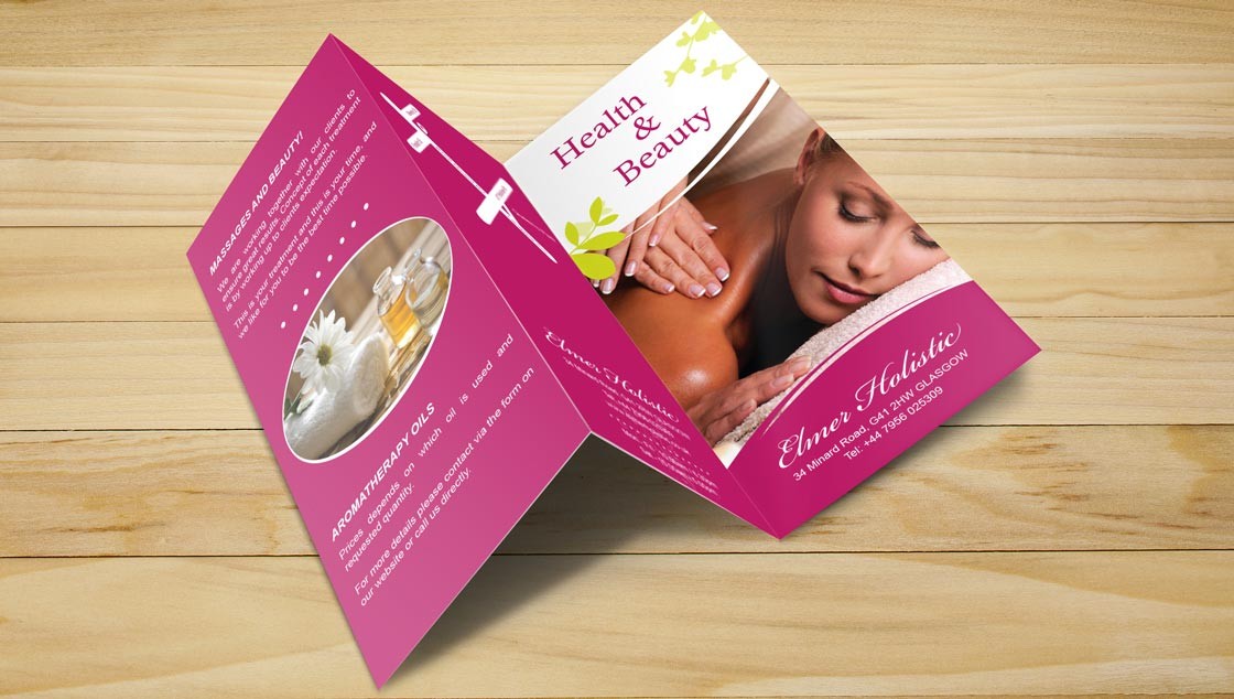 Holistic-Tri-Fold-Brochure-MockUp_Extérieur_Light